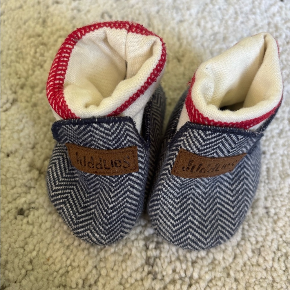 Juddlies Set Cottage Stye Blue and Red One Piece With Slippers Size 3-6m - Picture 2 of 6